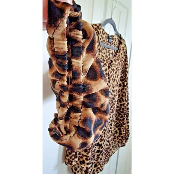 Torrid 0 Leopard Print Blouse‎ Top Elastic Gathered Long Sleeve Keyhole Neckline - Picture 6 of 6